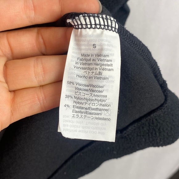 J.Crew 365 Black Crepe Knit Stretch Turtleneck Elbow Drop Sleeve Top -Size Small - Picture 8 of 10